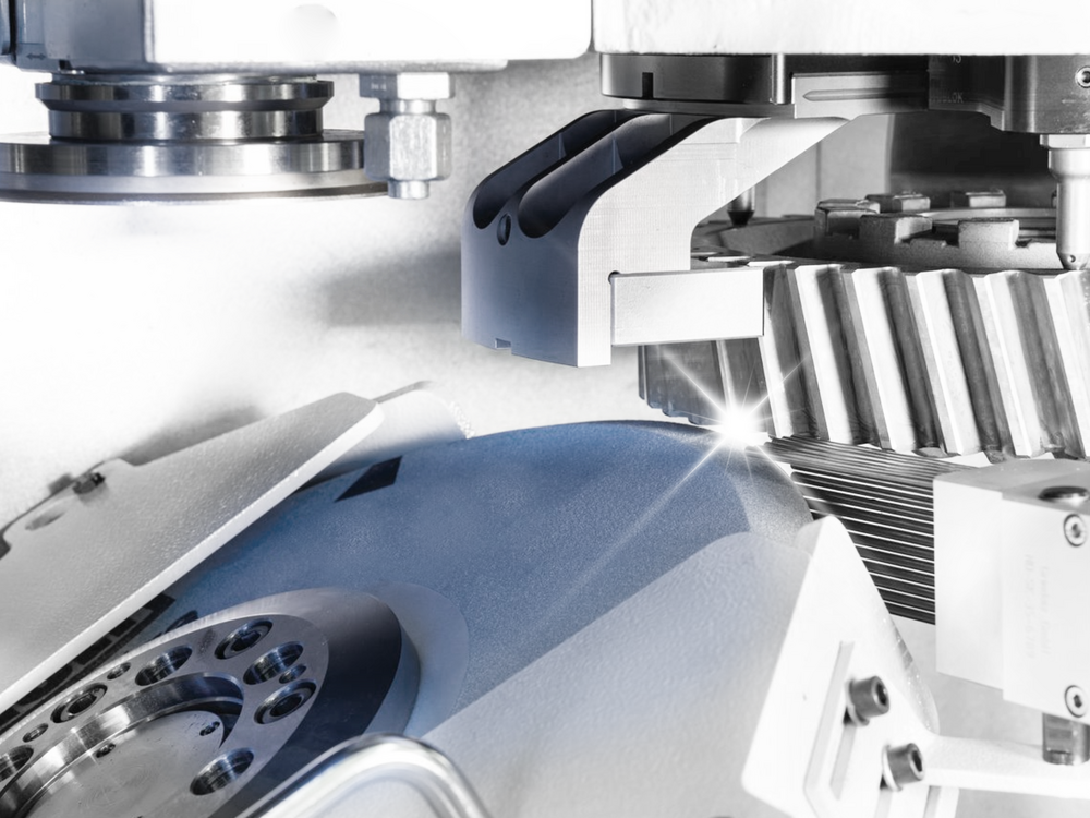 Hybrid manufacturing processes for increased competitiveness