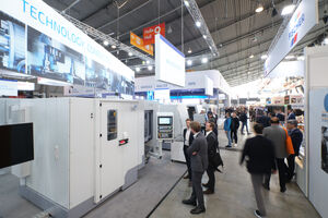 Die GrindingHub 2024 ist in vollem Gang. Vier Tage lang dreht sich in den Stuttgarter Messehallen alles rund um Schleiftechnik – Maschinen, Werkzeuge, Verfahren und die neuesten Technik-Trends in diesem Bereich.