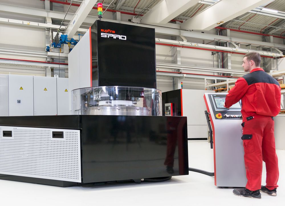 Cutting-edge technologies for high-precision surface machining at the GrindingHub