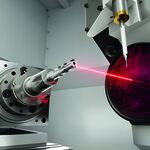 Lasermaschinen erreichen eine hohe Stabilität und Präzision dank der Werkzeugbearbeitung auf Basis der C-Achse im Zentrum des Fokuspunktes des Laserlichts.Foto: Vollmer Werke Maschinenfabrik GmbH