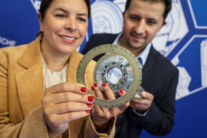 Mit dem modularen Eco-System zeigt die Dr. Kaiser Diamantwerkzeuge GmbH & Co. KG einen sehr praxisnahen Effizienzhebel bei Abrichtwerkzeugen: Der Träger bleibt erhalten, der aktive Abrichtbelag wird getauscht .