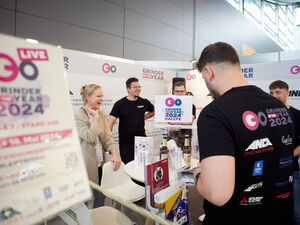 Es erwartet die Besucherinnen und Besucher auch ein spannendes Rahmenprogramm. Dazu zählen das Forum mit einer Vielzahl an Fachvorträgen und der Nachwuchswettbewerb "Grinder of the Year".