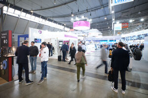 Die GrindingHub 2024 ist in vollem Gang. Vier Tage lang dreht sich in den Stuttgarter Messehallen alles rund um Schleiftechnik – Maschinen, Werkzeuge, Verfahren und die neuesten Technik-Trends in diesem Bereich.